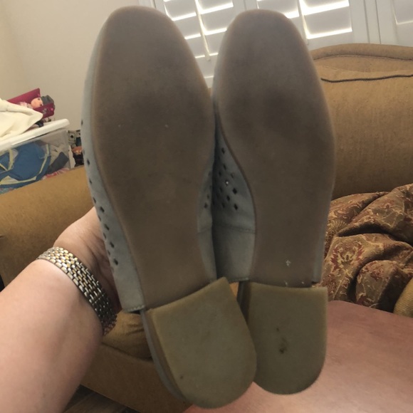 ARA Perforated Gray Sling Back Sandal Sz 8 - Picture 3 of 9